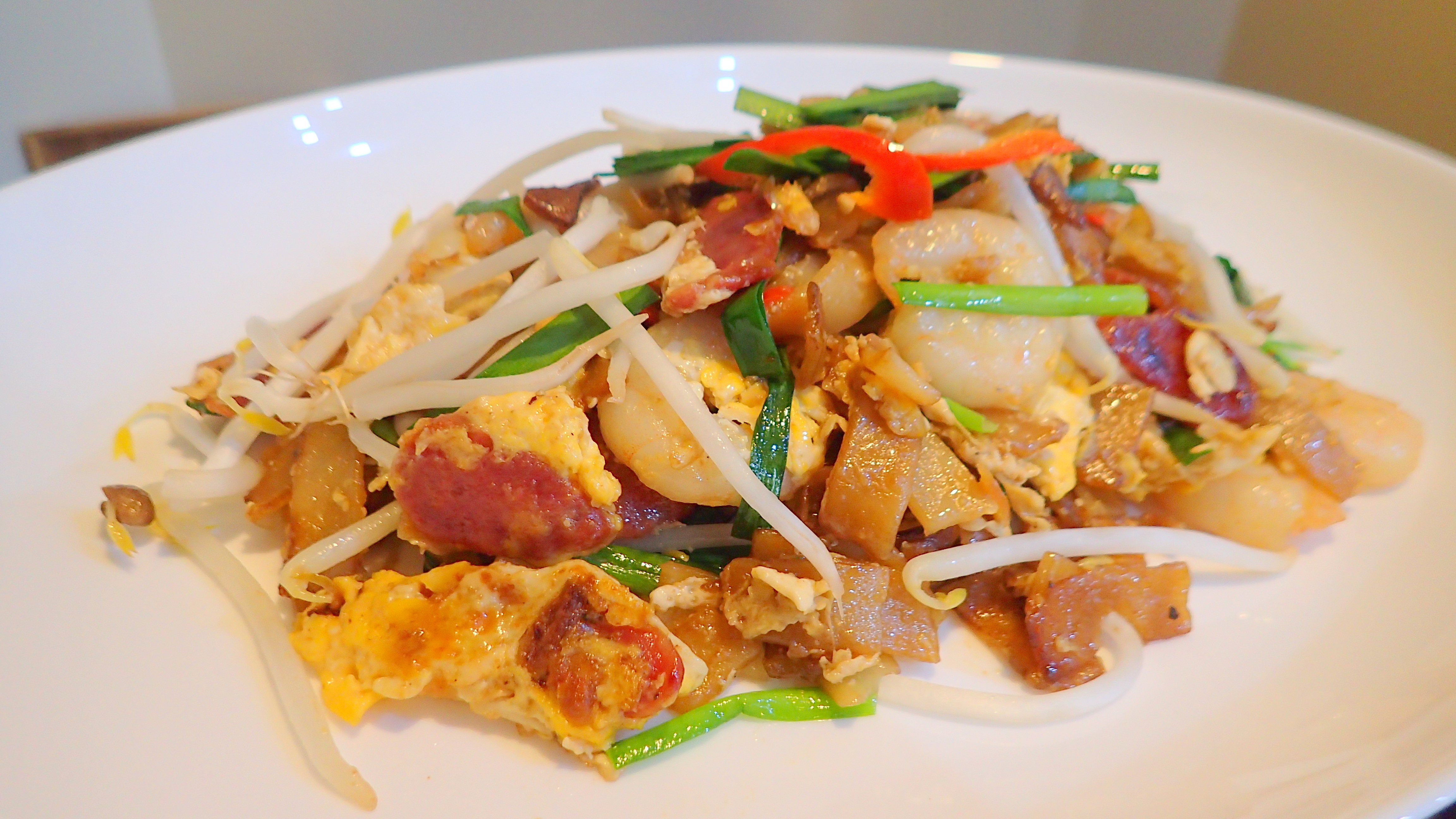 Char Keow Teow (Fried Flat Rice Noodles)