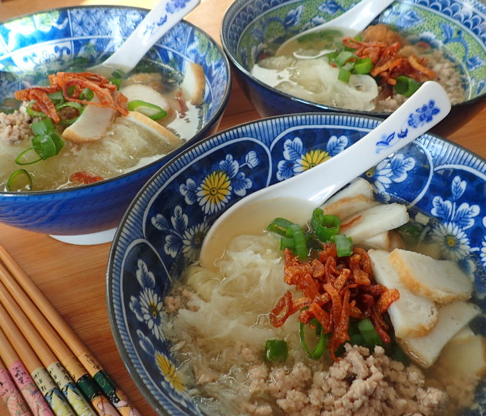 Mock glass noodles soup 冬粉汤 with shark fin melon